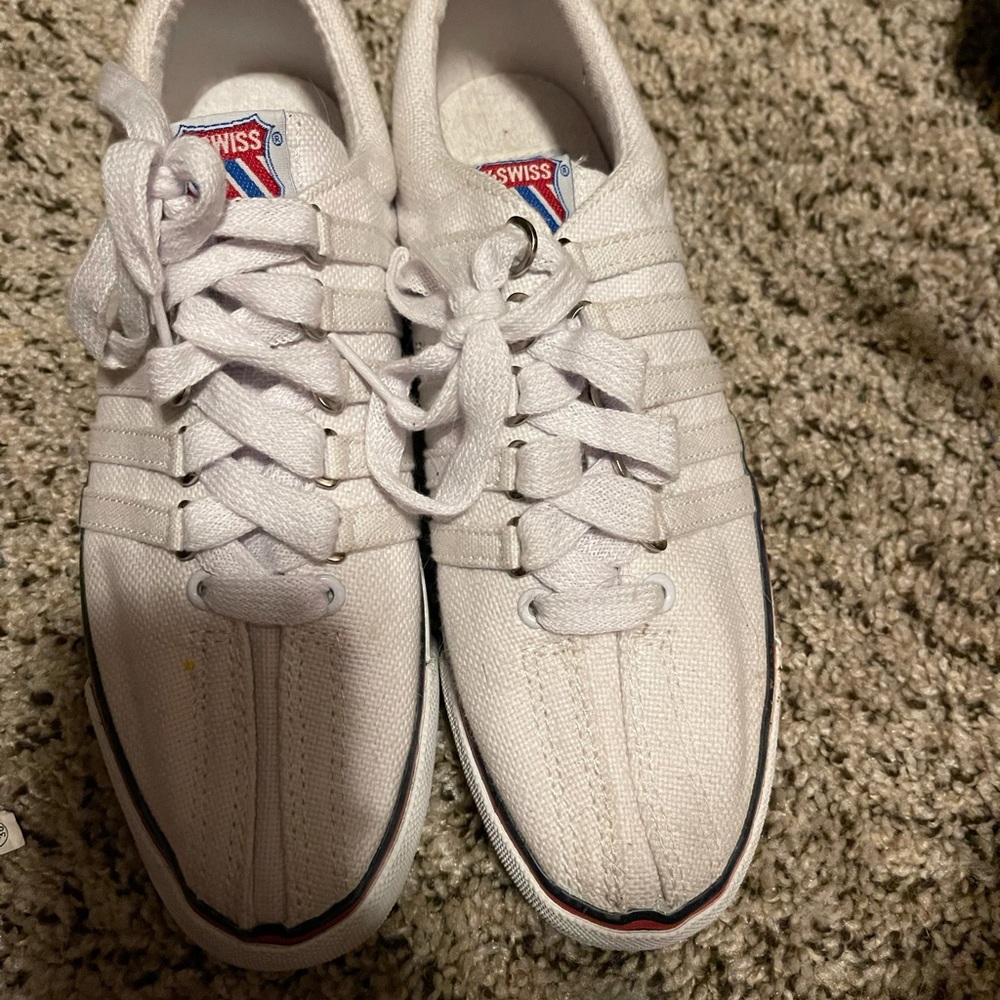 K Swiss size 7